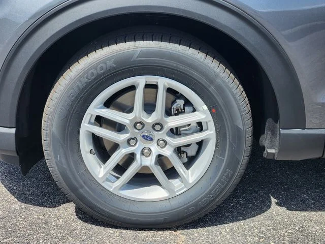 New 2026 Carbonized Gray Metallic Ford Active image 10