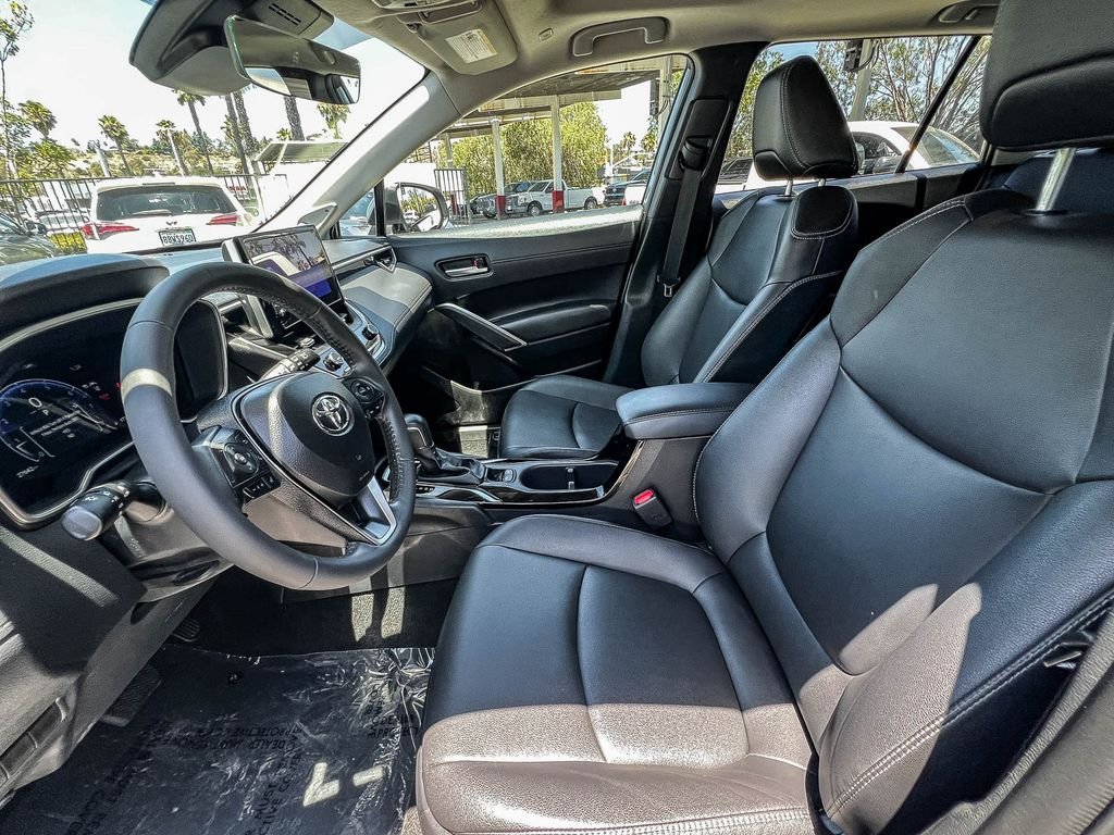 Used 2024  Toyota XLE image 16
