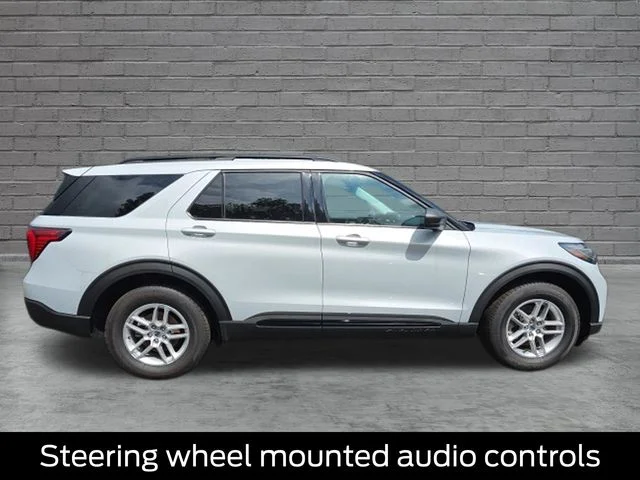 New 2026 Space White Metallic Ford Active image 9