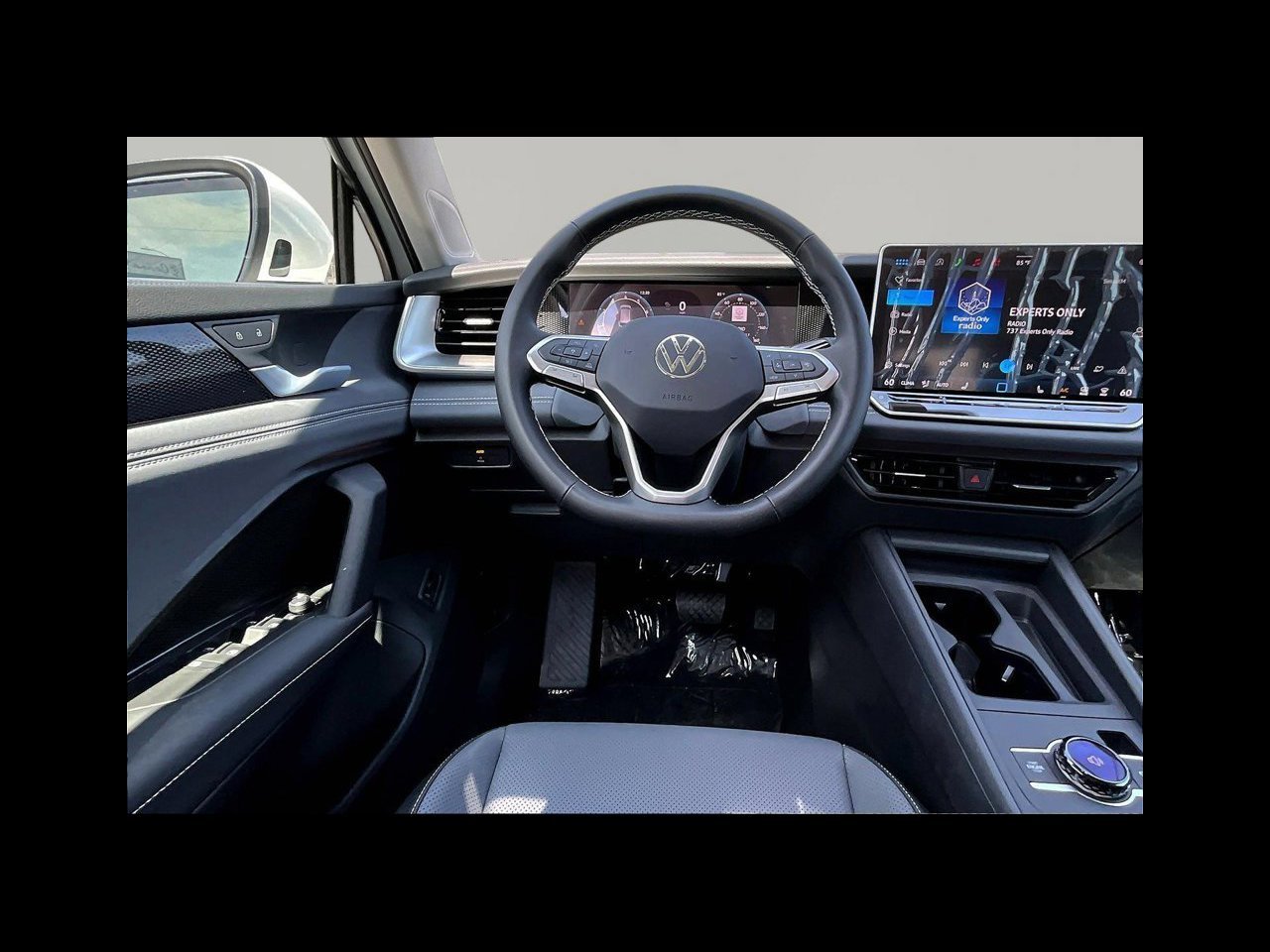 New 2026 Pure White Volkswagen 2.0T SE image 8