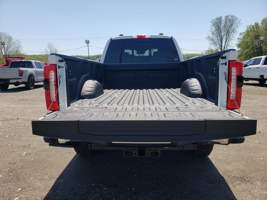 New 2026 Star White Metallic Tri-Coat Ford F-350® King Ranch® image 5