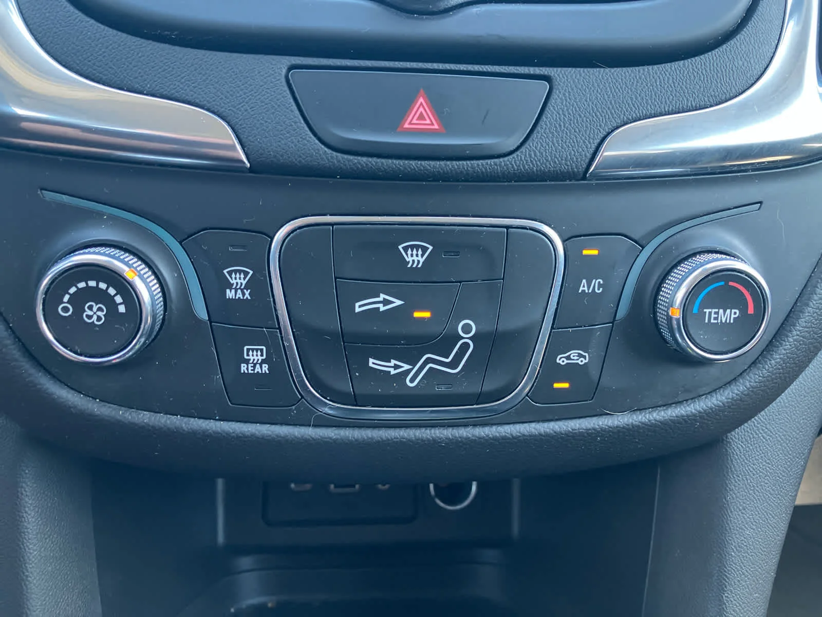 Used 2021 Silver Ice Metallic Chevrolet LT image 24