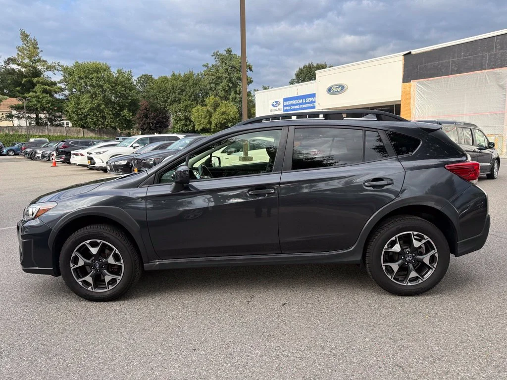 Used 2019 Dark Gray Metallic Subaru 2.0i Premium image 5