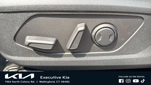 New 2026 White Kia EX image 11