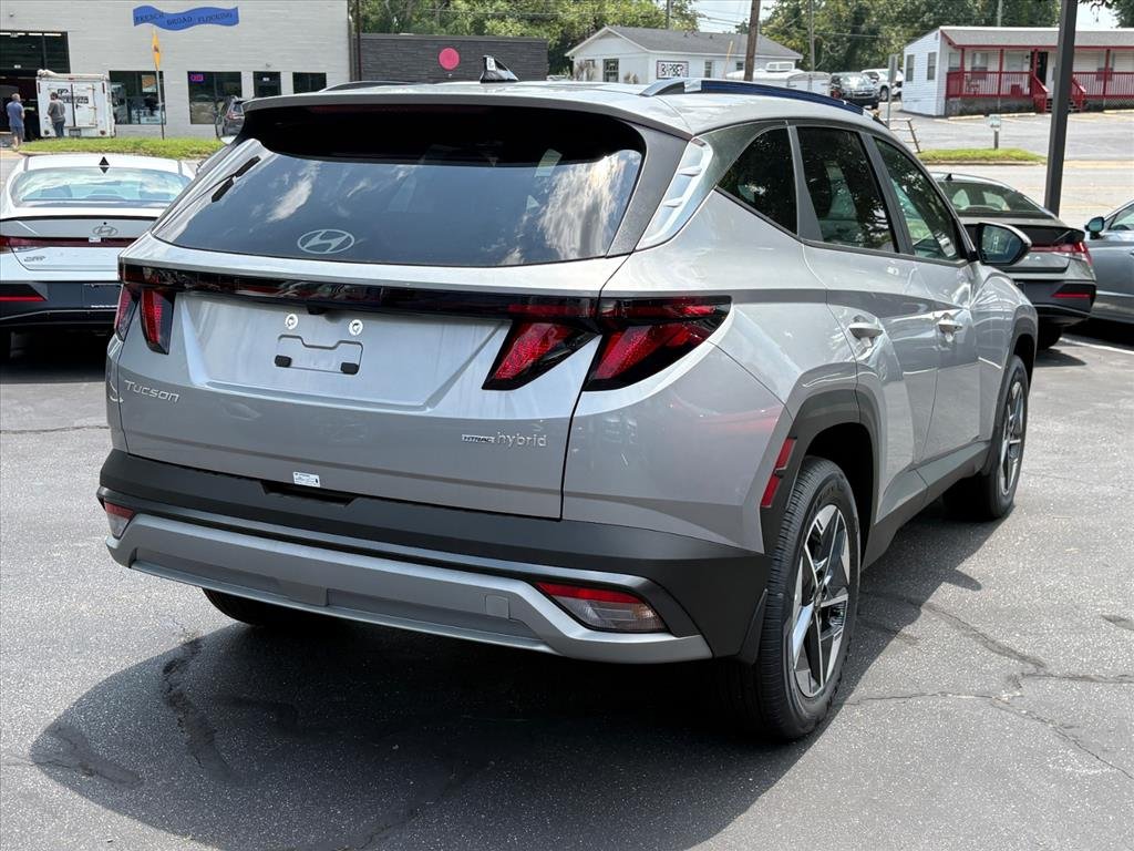 New 2026 Shimmering Silver Hyundai SEL image 3