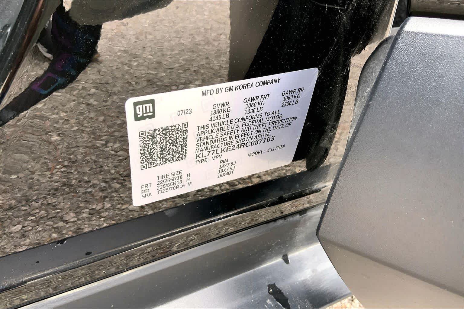 Used 2024 Mosaic Black Metallic Chevrolet ACTIV image 35