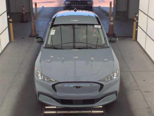 Used 2025 Glacier Gray Metallic Ford Select image 3