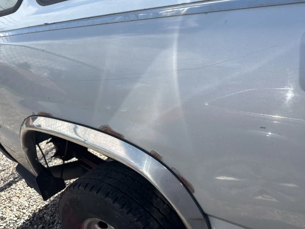 Used 2005 Special Paint GMC SLT image 17