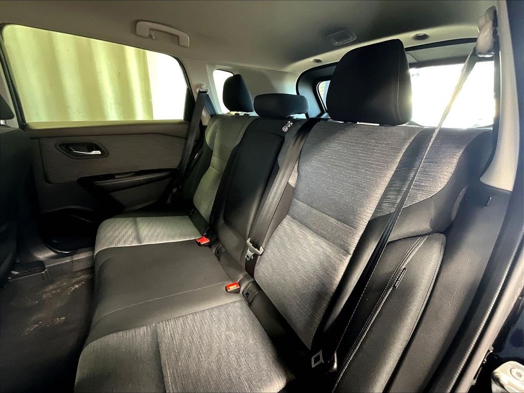 Used 2023 Super Black Nissan SV image 15