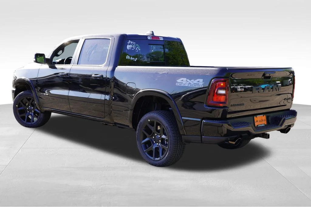 New 2026 Diamond Black Crystal Pearl-Coat Exterior Paint RAM Laramie image 5