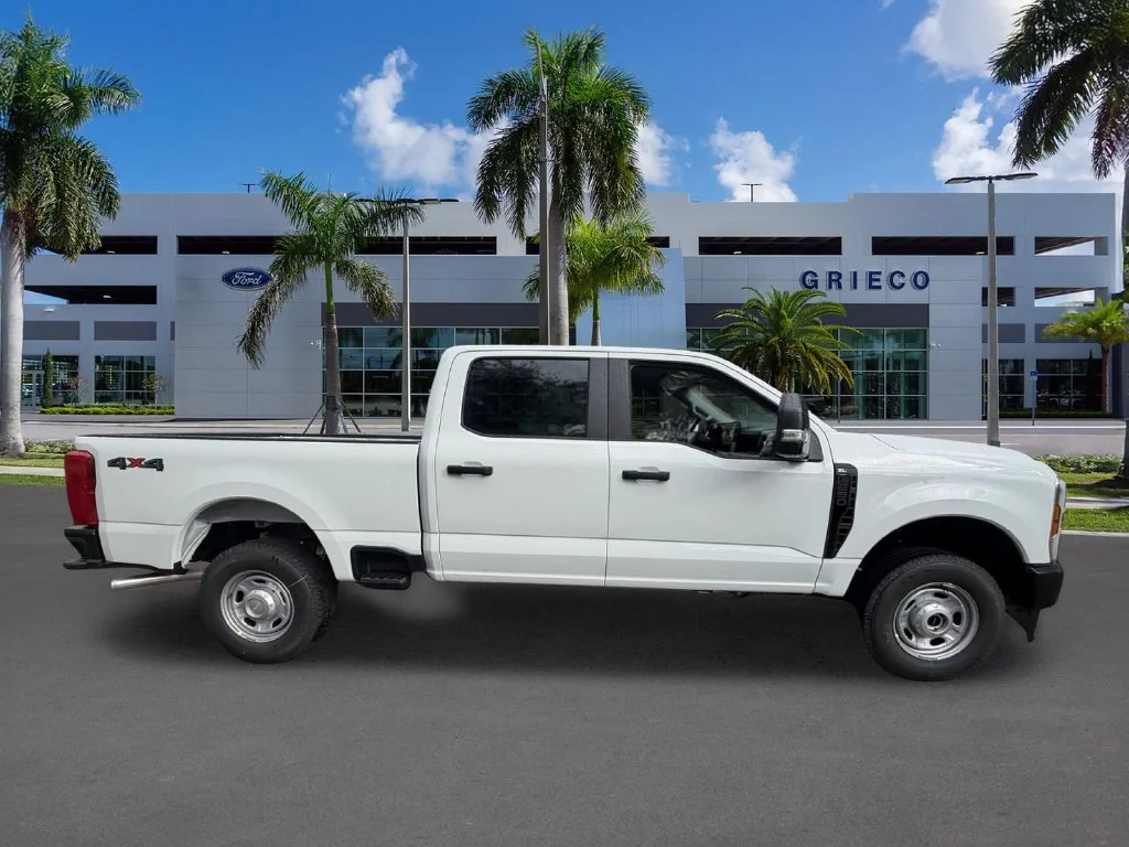New 2027 White Ford XL image 9