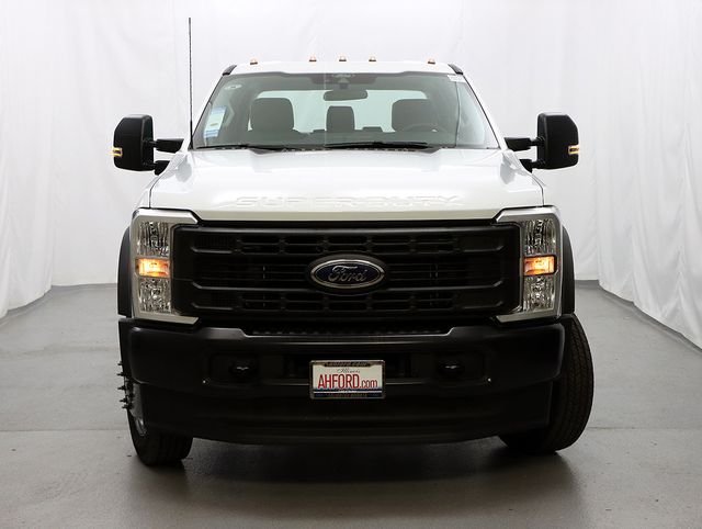 New 2026 Oxford White Ford F-450® XL image 5