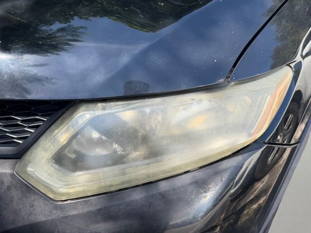 Used 2014 Black Nissan S image 14