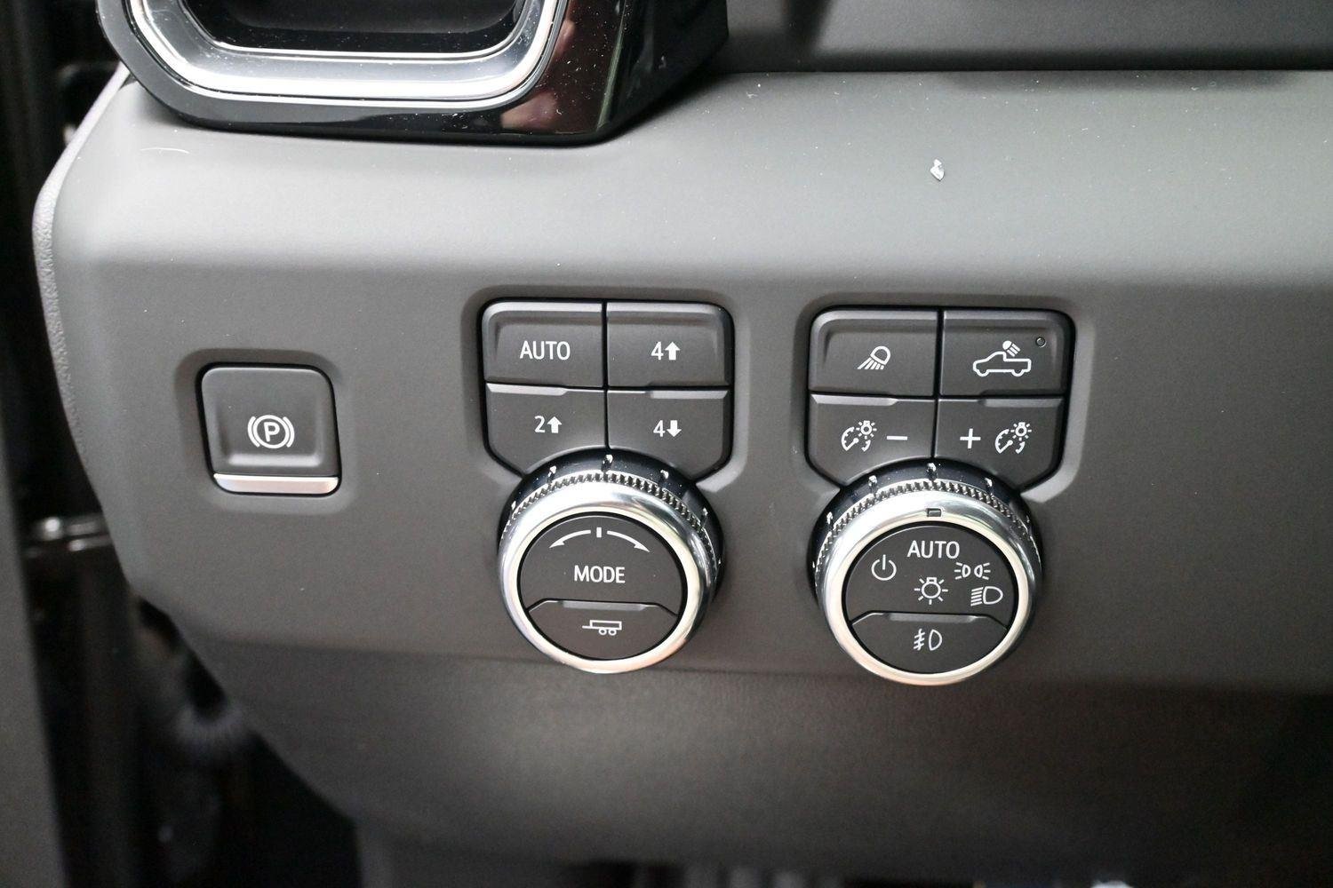 Used 2025 Onyx Black GMC Denali image 20