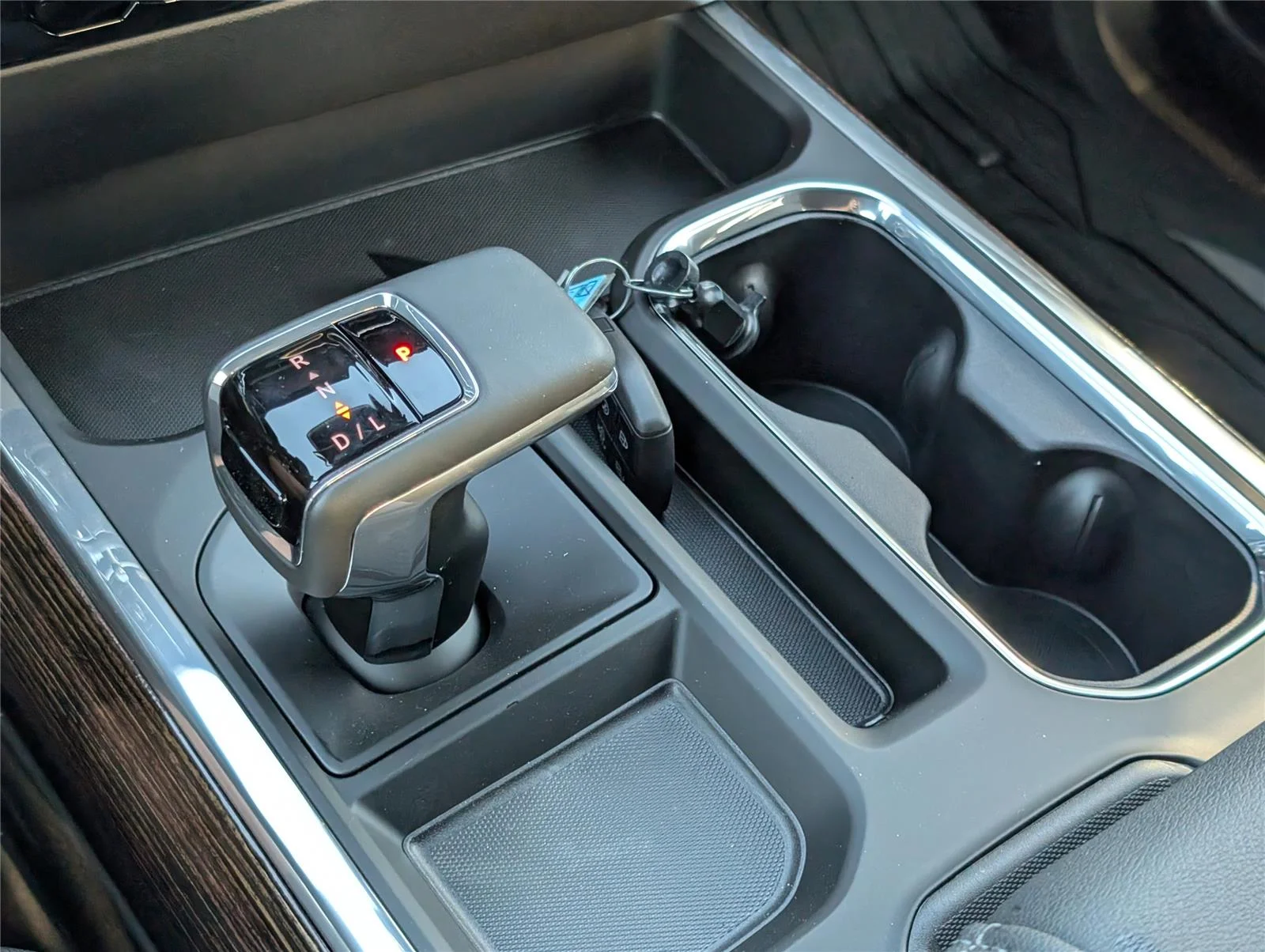 New 2026 Sterling Metallic GMC Elevation image 33
