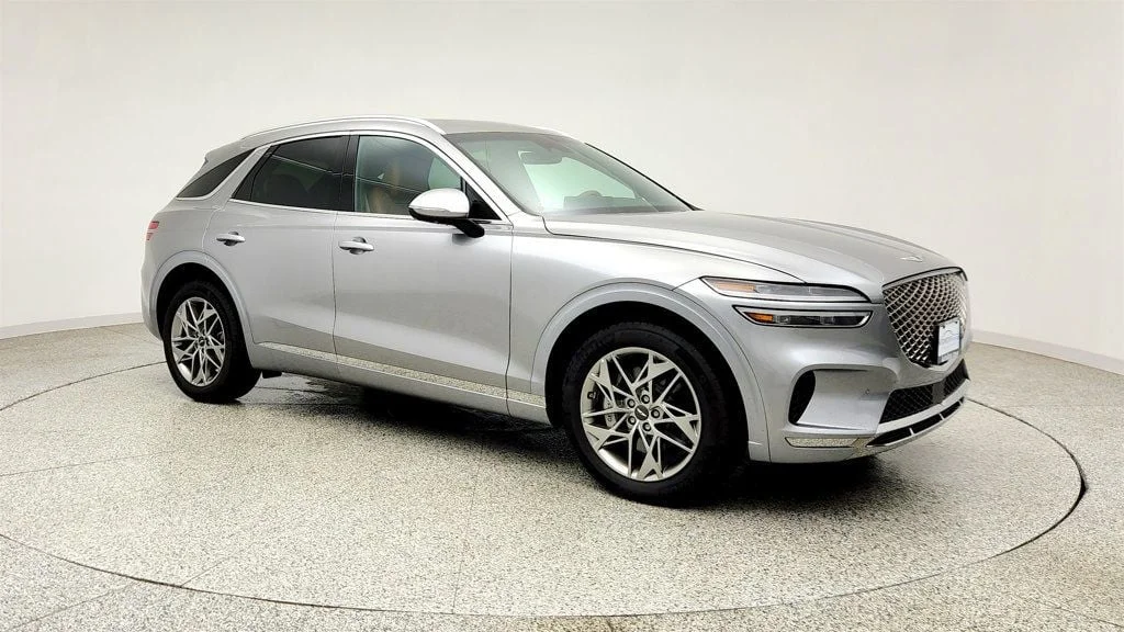 Used 2025 Savile Silver Genesis 2.5T AWD w/ Advanced Package & Panoramic Sunroof image 3
