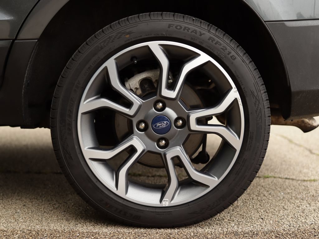Used 2020 Gray Ford SES image 34