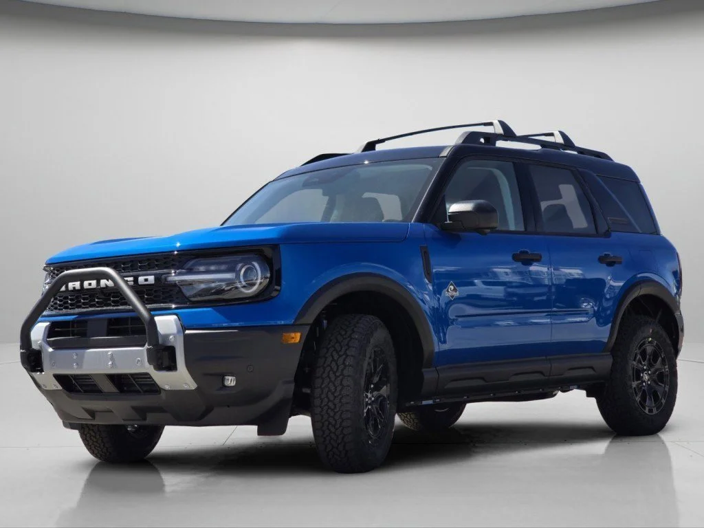 New 2026 Velocity Blue Metallic Ford Outer Banks image 22