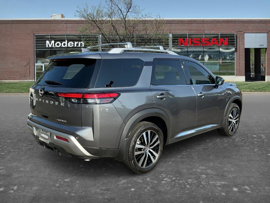 Used 2025 Gun Metallic Nissan Platinum image 4