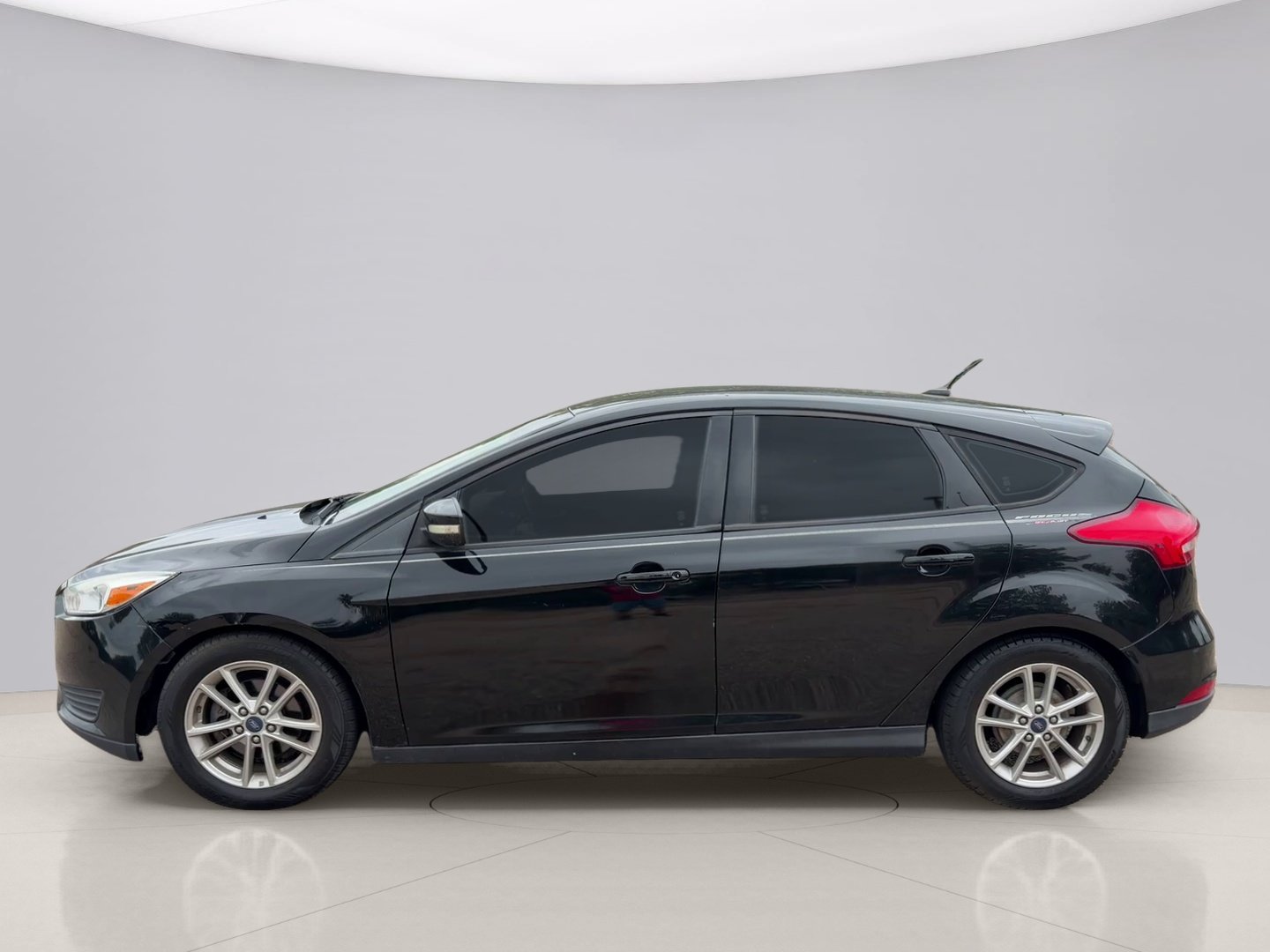 Used 2016 Black Ford SE HATCHBA image 2