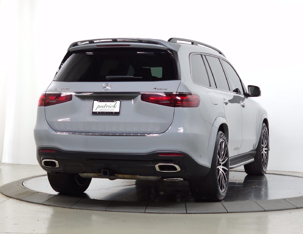 Used 2024  Mercedes-Benz GLS 580 image 8
