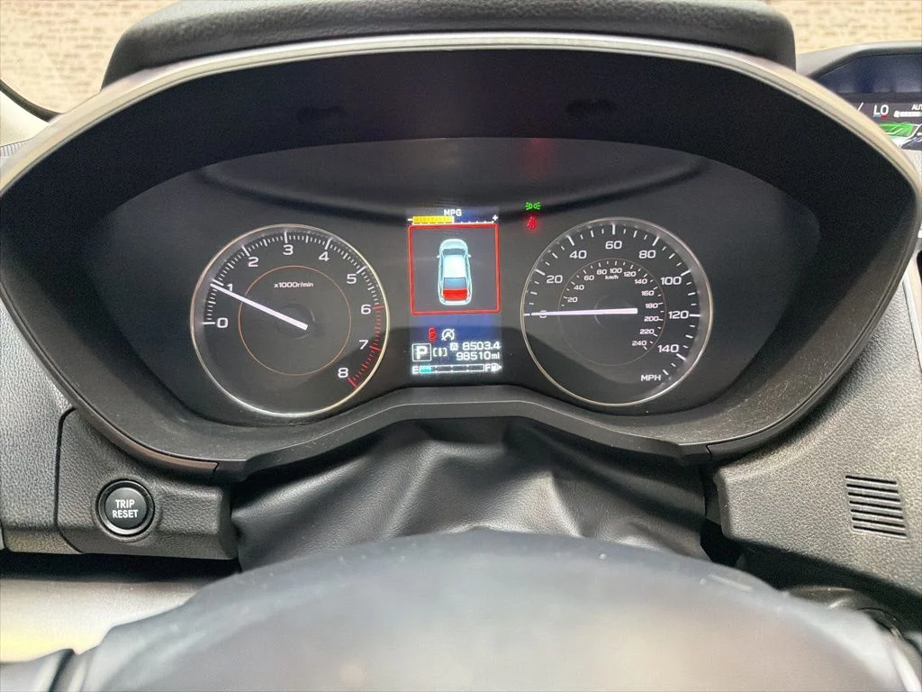 Used 2022 White Subaru Limited image 25