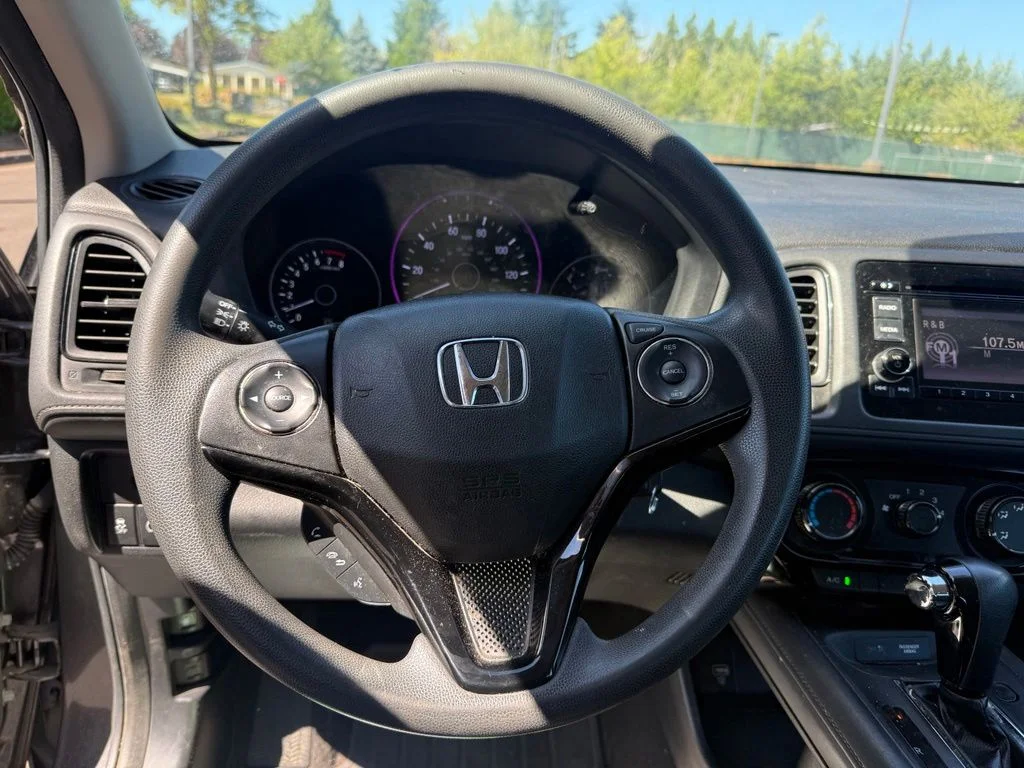 Used 2019 Modern Steel Metallic Honda LX image 10