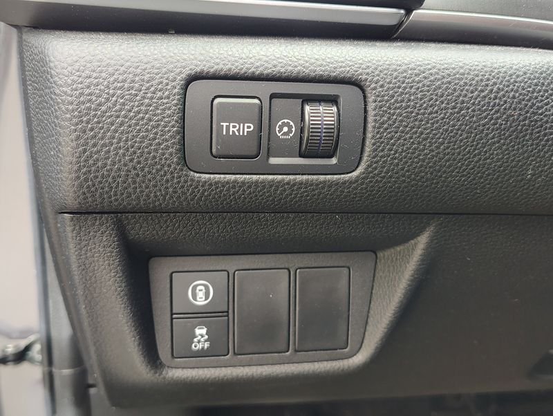 Used 2021 Gray Honda LX image 9