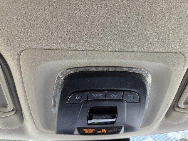 Used 2026 Wind Chill Pearl Toyota LE image 18