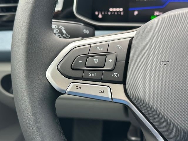 2025 Volkswagen Jetta SE - Photo 38