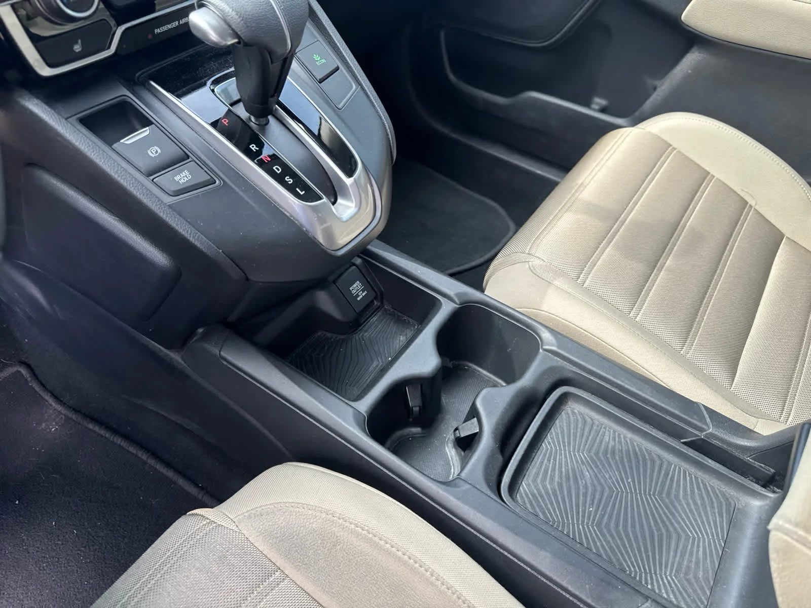 Used 2018 White Diamond Pearl Honda EX image 12