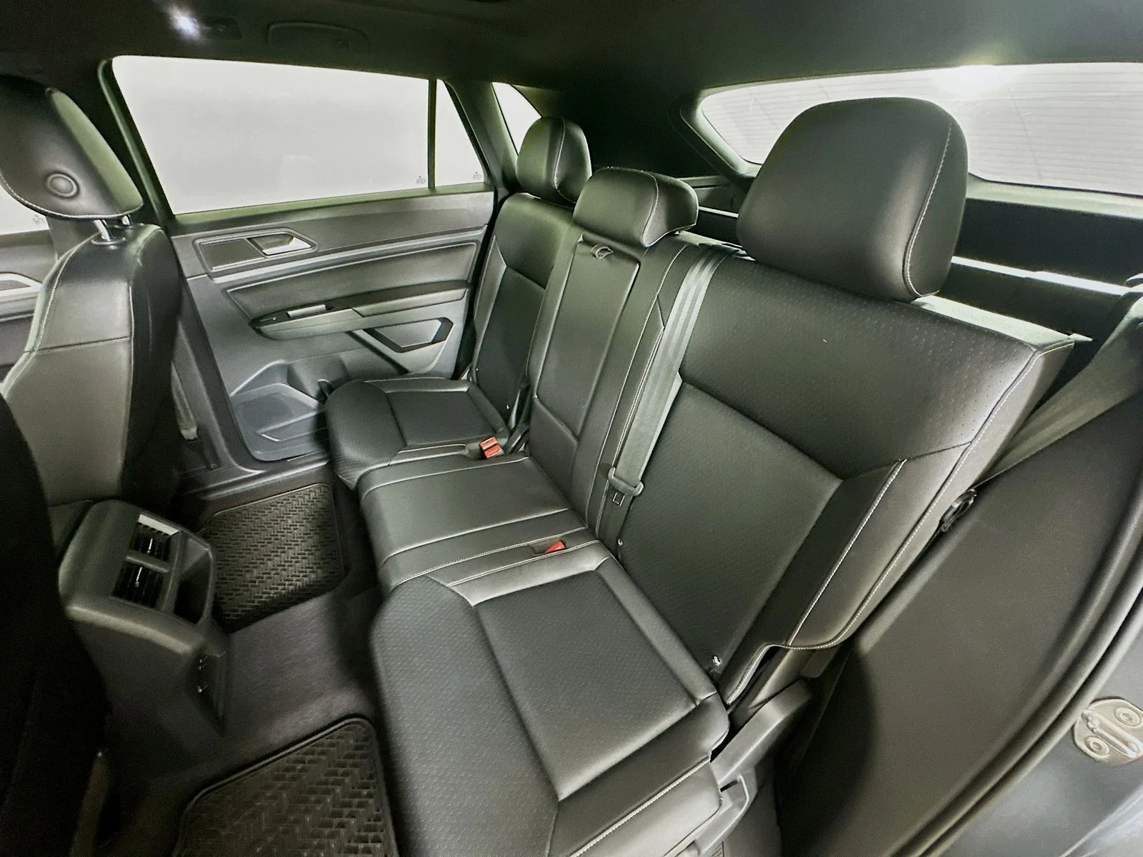 Used 2020 Gray Volkswagen  image 36