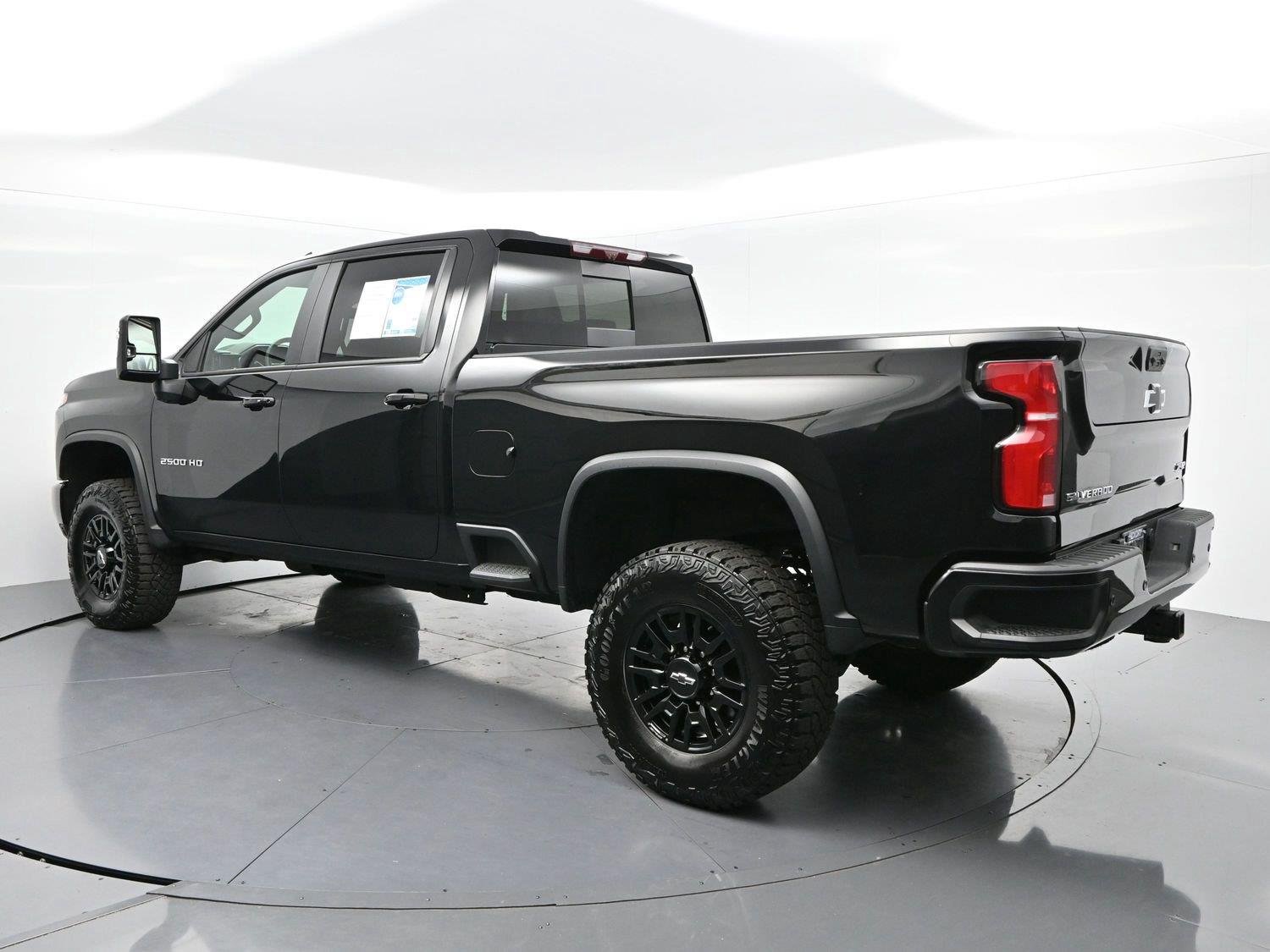 Used 2026 Black Chevrolet ZR2 image 5
