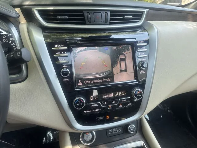 Used 2022 Gray Nissan Platinum image 23