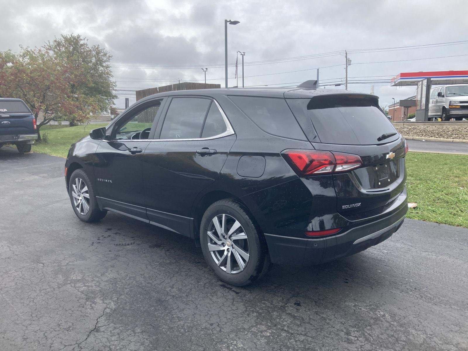 Used 2024 Mosaic Black Metallic Chevrolet LT image 5