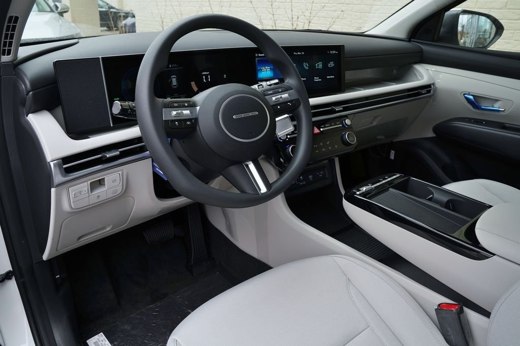 New 2026 Creamy White Pearl Hyundai Blue SE image 32