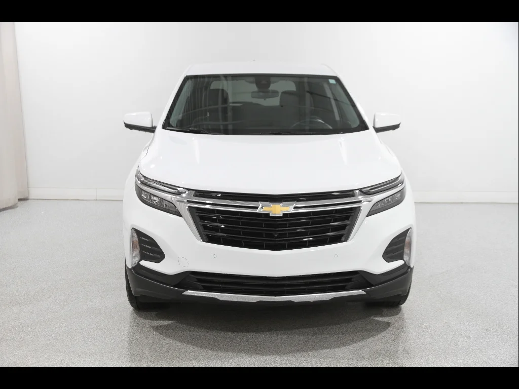 2024 Chevrolet Equinox LT - Photo 2