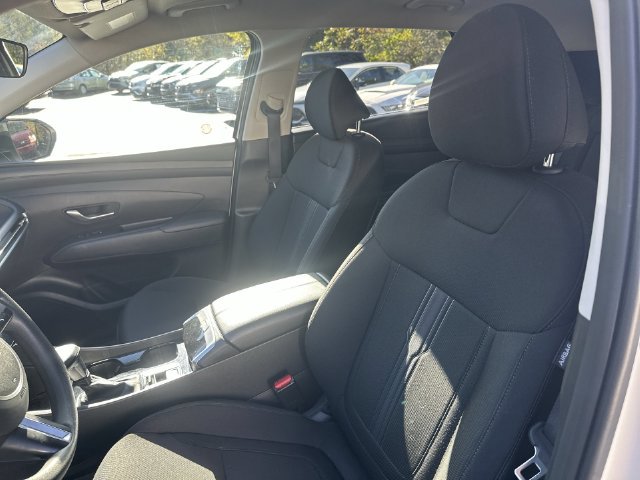 Used 2025 White Hyundai SEL image 22