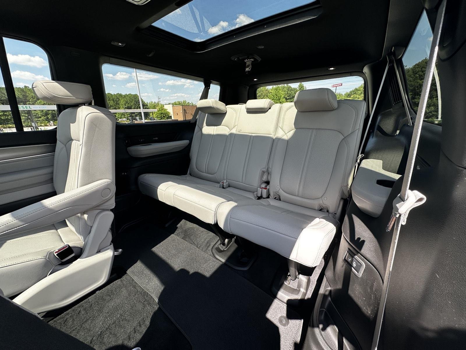 New 2026 High Gloss Black Exterior Paint Jeep  image 12