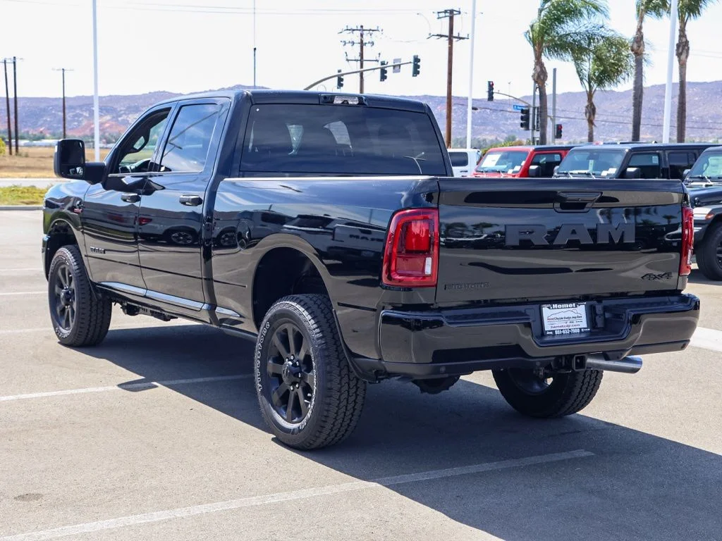 New 2026 Diamond Black Crystal Pearl-Coat Exterior Paint RAM Big Horn Night Edition image 129
