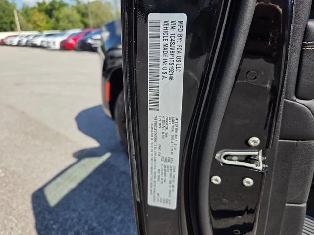 New 2026 High Gloss Black Exterior Paint Jeep Limited Reserve image 20