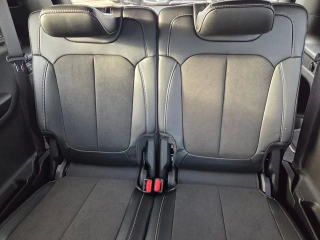 Used 2024 White Jeep Altitude X image 9