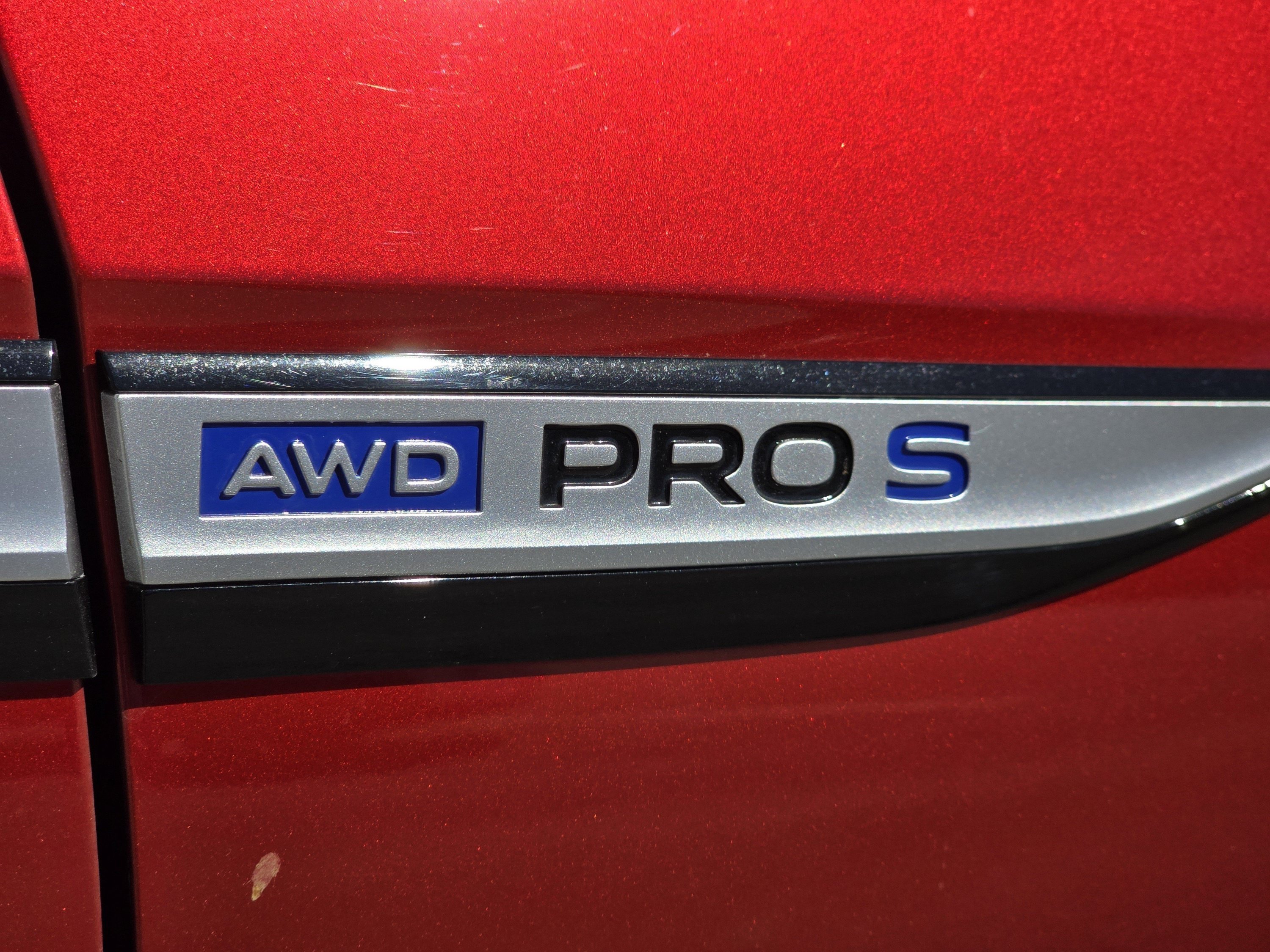 Used 2023 Red Metallic Volkswagen Pro S image 23