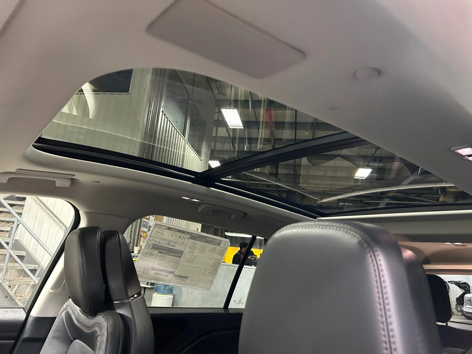 New 2026 Whisper Blue Metallic Clearcoat Lincoln Reserve image 17
