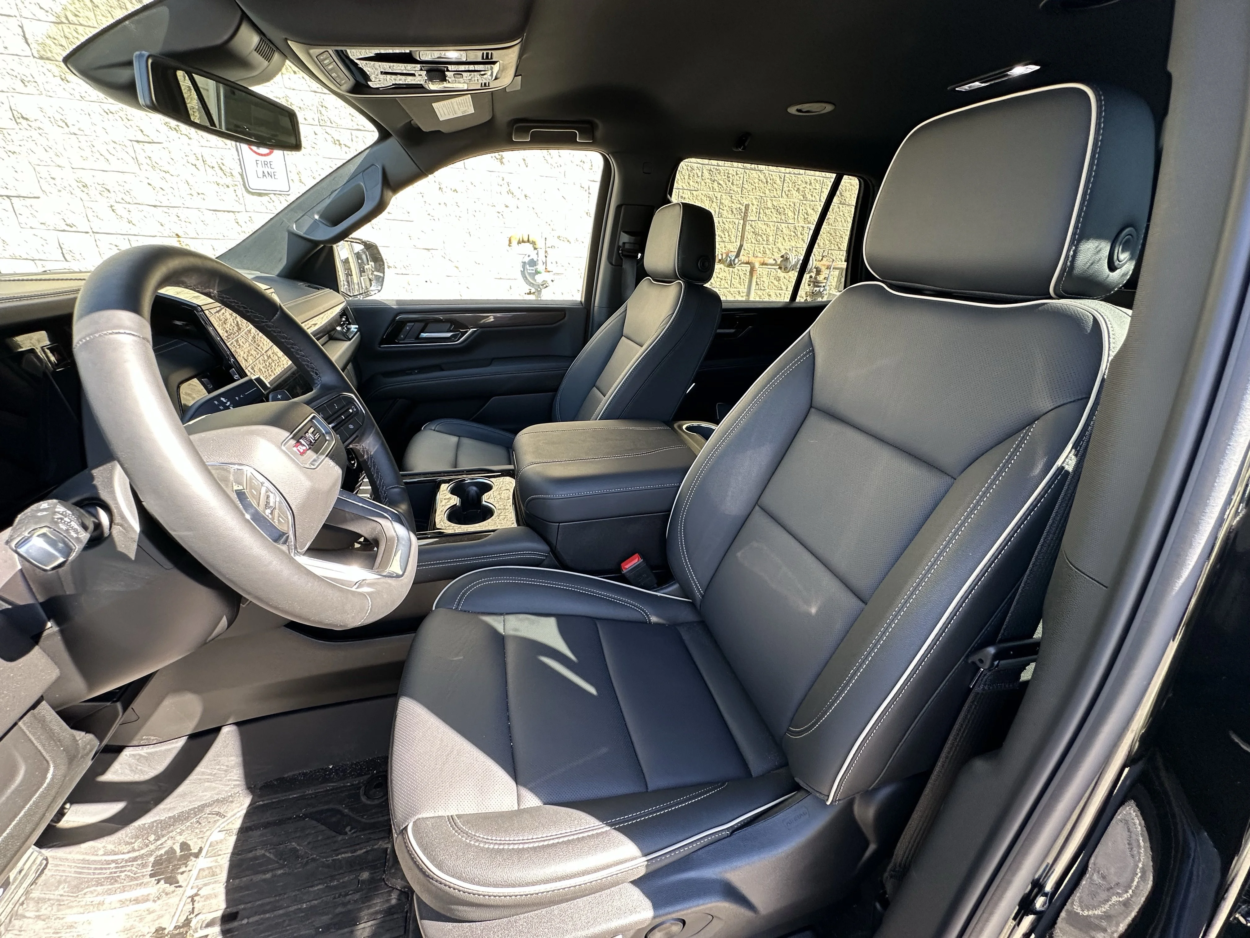 New 2026 Onyx Black GMC Elevation image 10