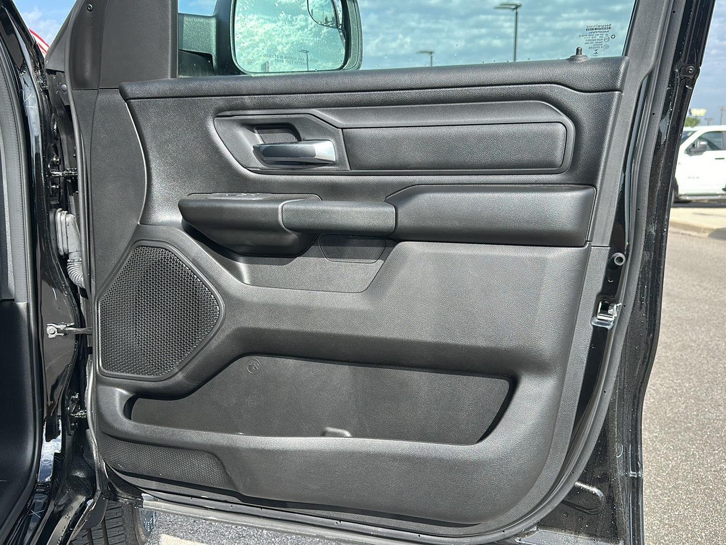 2026 RAM 1500 Express - Photo 32