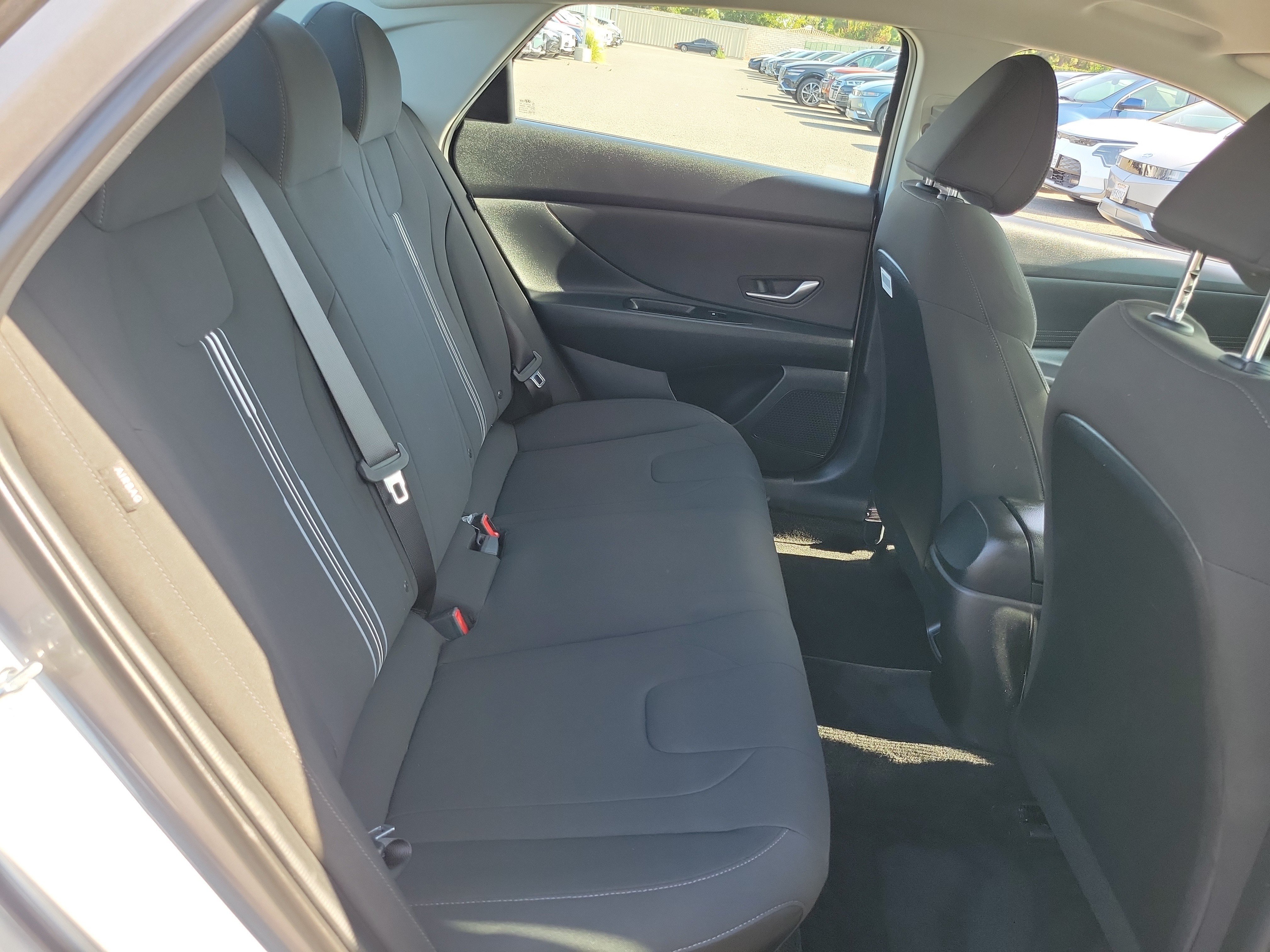 2024 Hyundai Elantra SEL - Photo 21