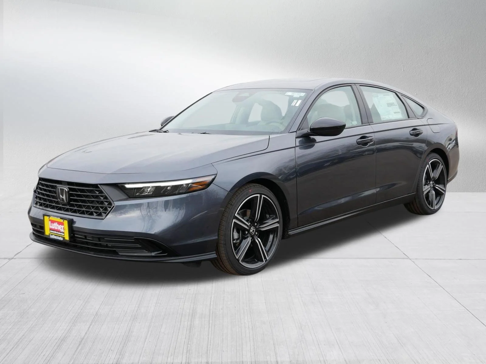 New 2026 Meteorite Gray Metallic Honda SE image 3