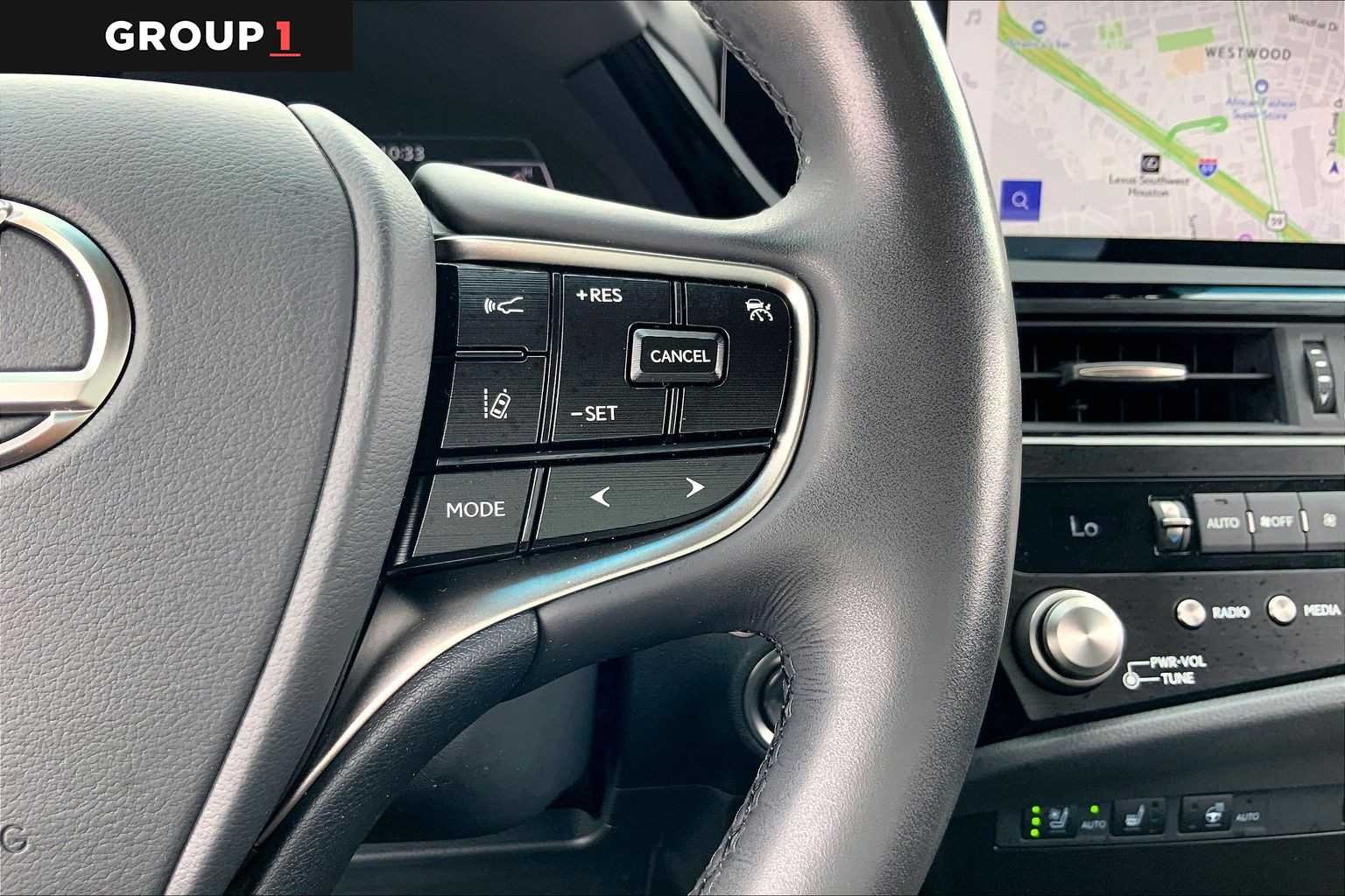 Used 2024 Iridium Lexus  image 24