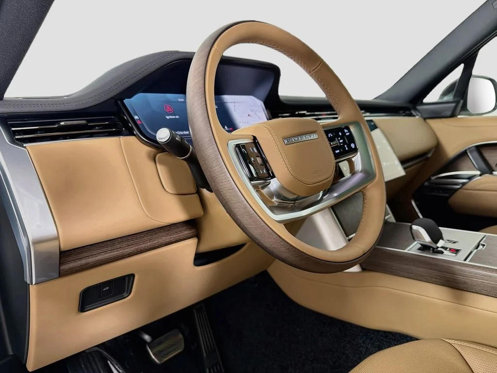New 2026 Fuji White Land Rover SE 7 Seats image 9